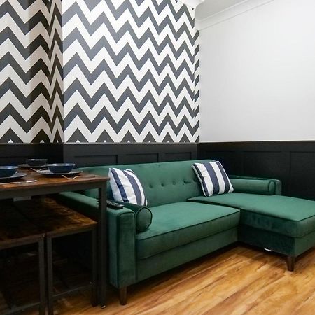 Broadway Belfast! Central Location! Sleeps 6! מראה חיצוני תמונה