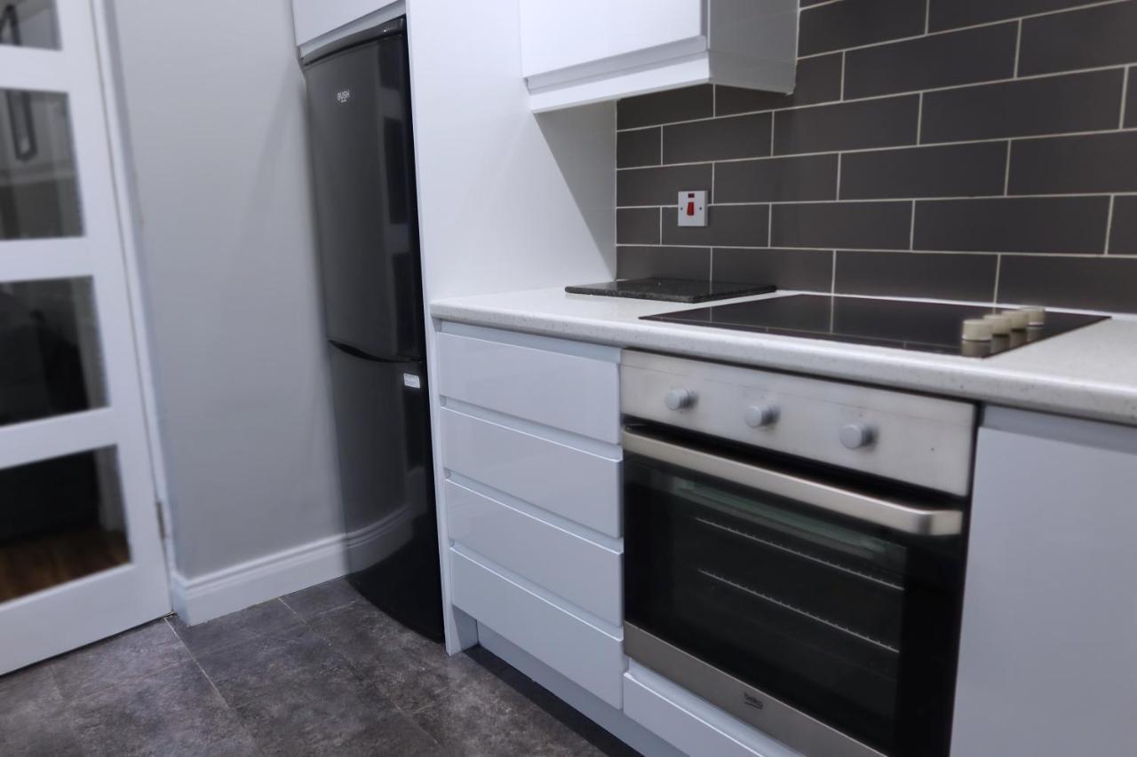 Broadway Belfast! Central Location! Sleeps 6! מראה חיצוני תמונה