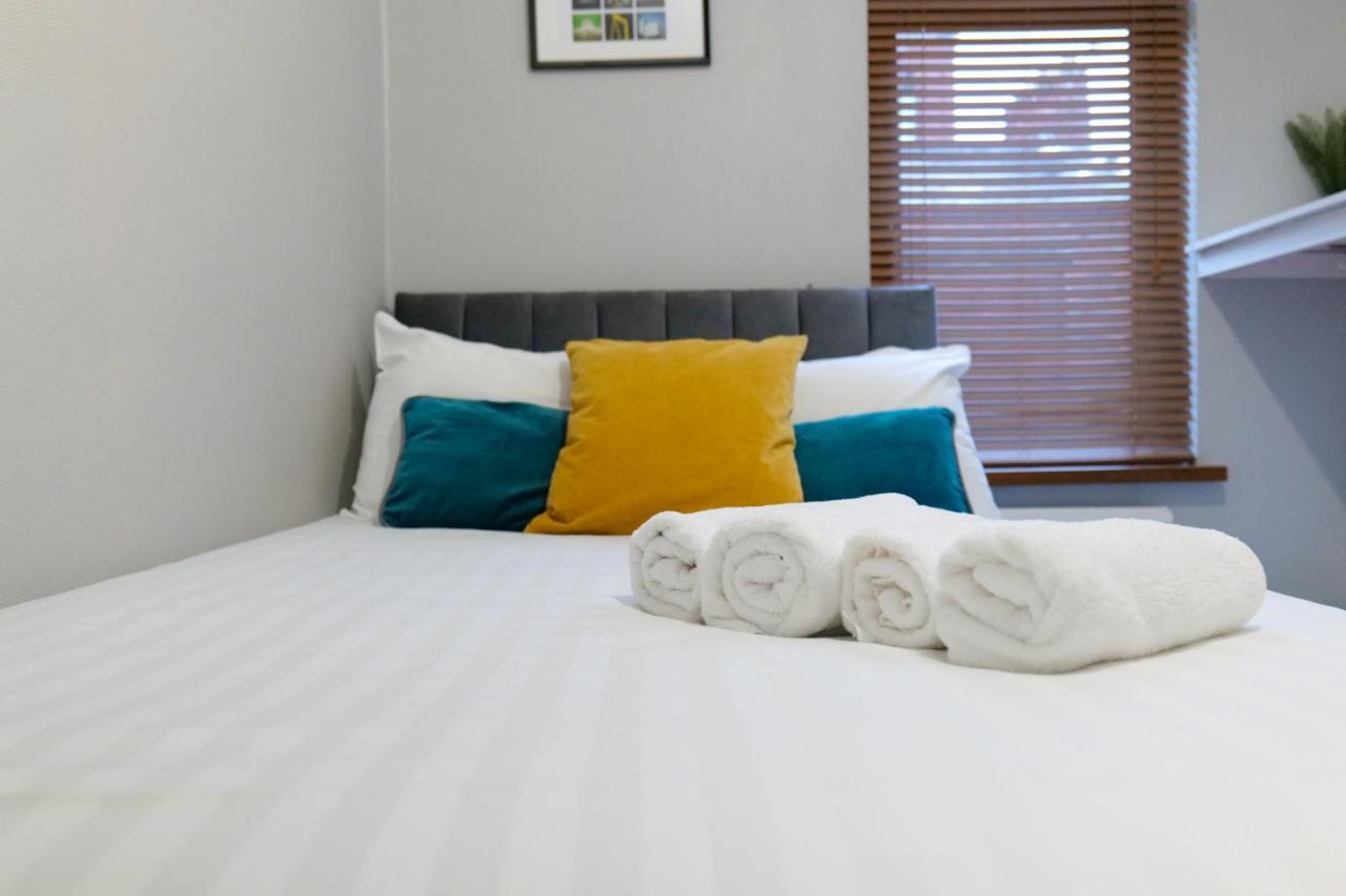 Broadway Belfast! Central Location! Sleeps 6! מראה חיצוני תמונה