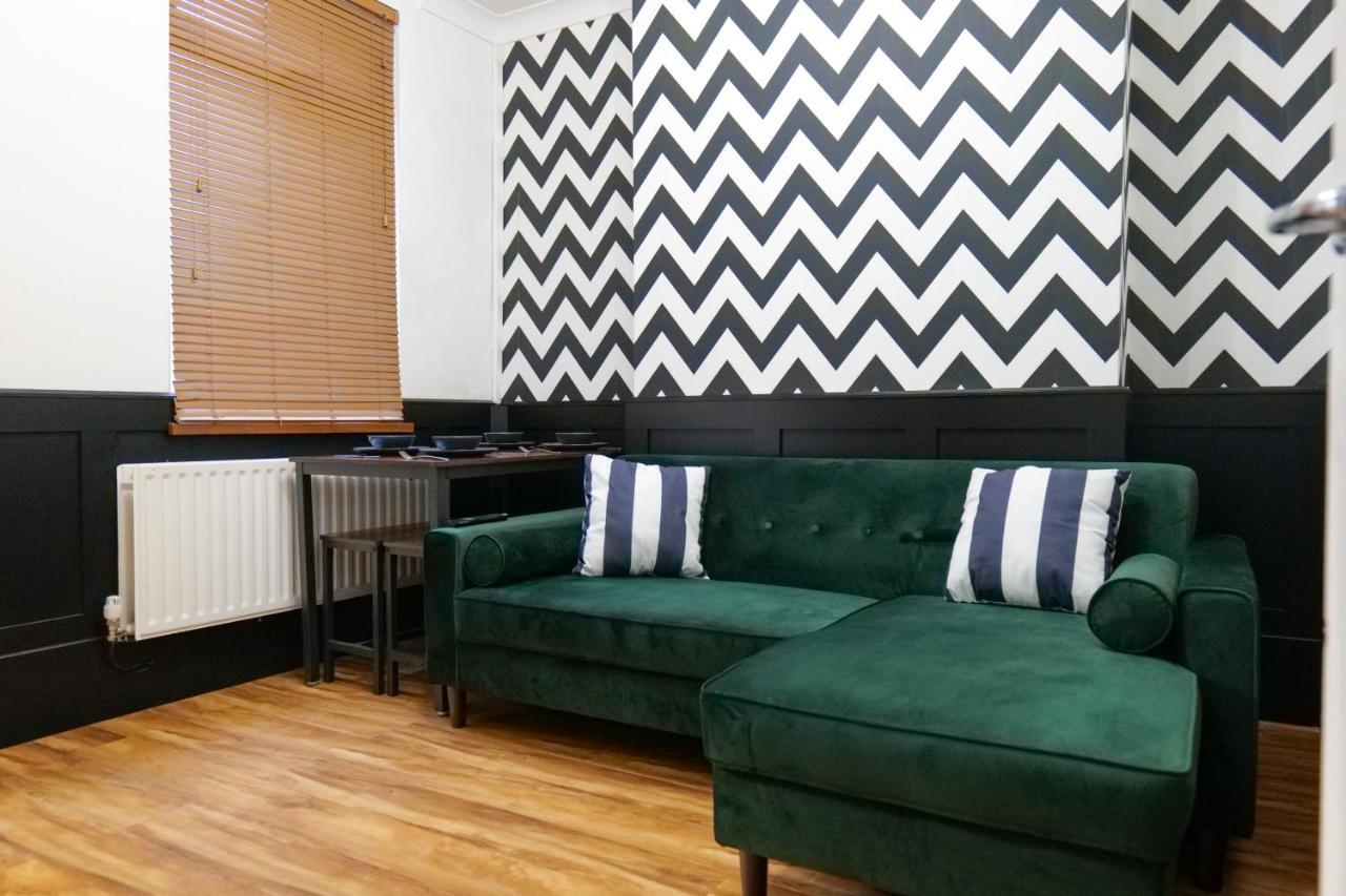 Broadway Belfast! Central Location! Sleeps 6! מראה חיצוני תמונה