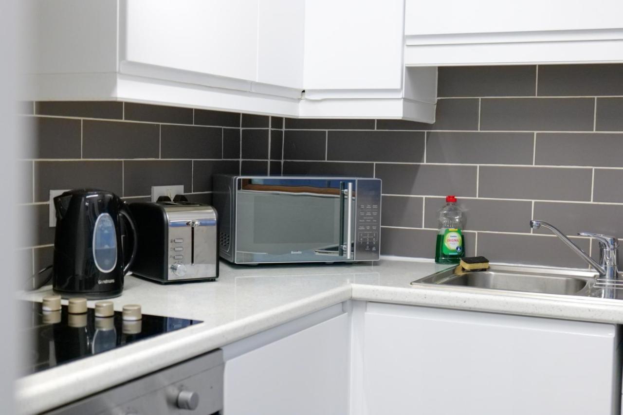 Broadway Belfast! Central Location! Sleeps 6! מראה חיצוני תמונה