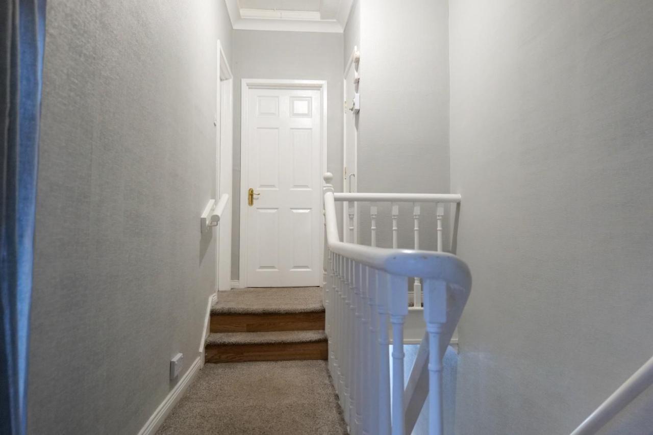 Broadway Belfast! Central Location! Sleeps 6! מראה חיצוני תמונה